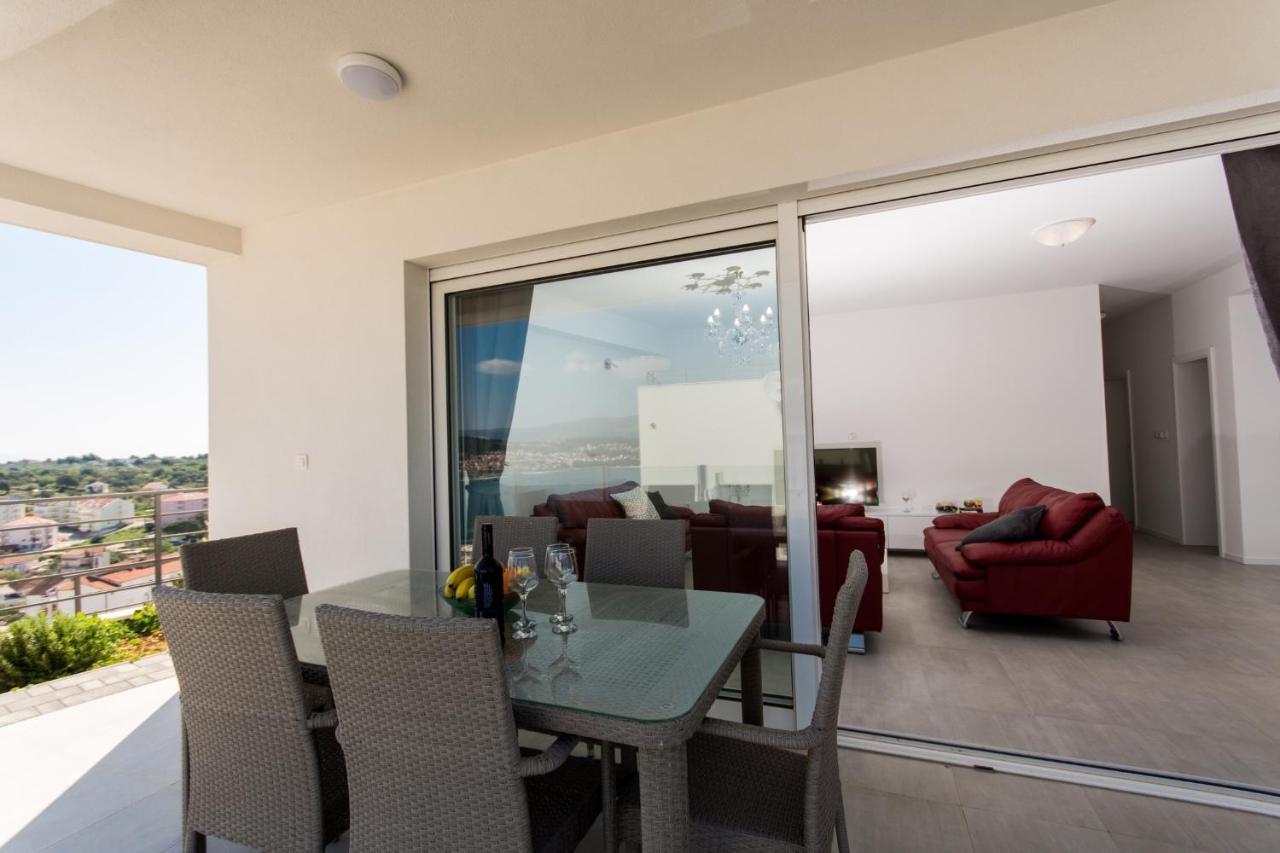 Apartment Julia Trogir Extérieur photo