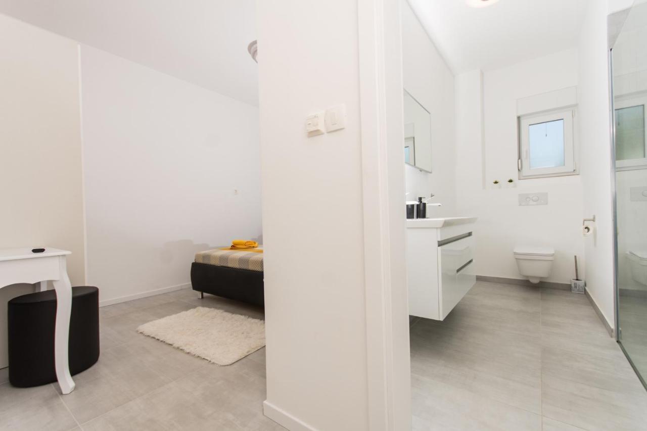 Apartment Julia Trogir Extérieur photo