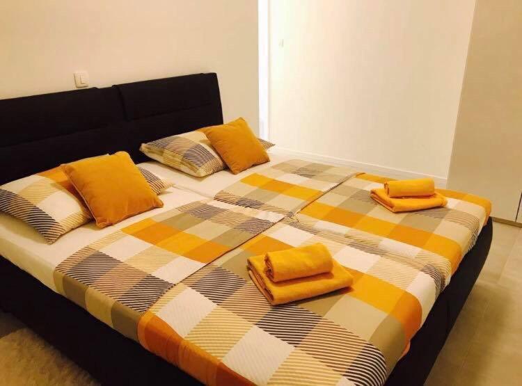 Apartment Julia Trogir Extérieur photo